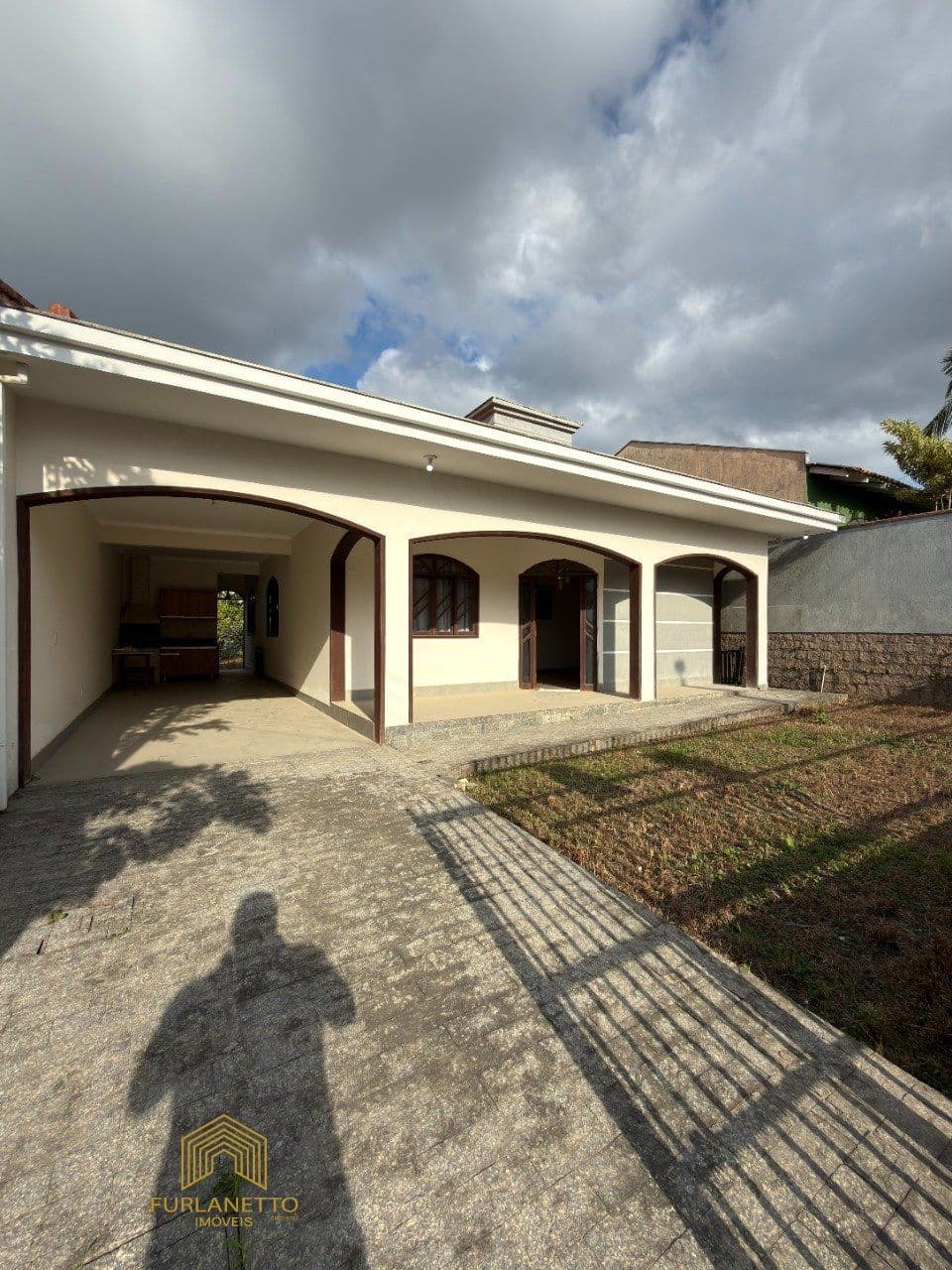 Casa em Parque Guarani, Joinville — foto principal