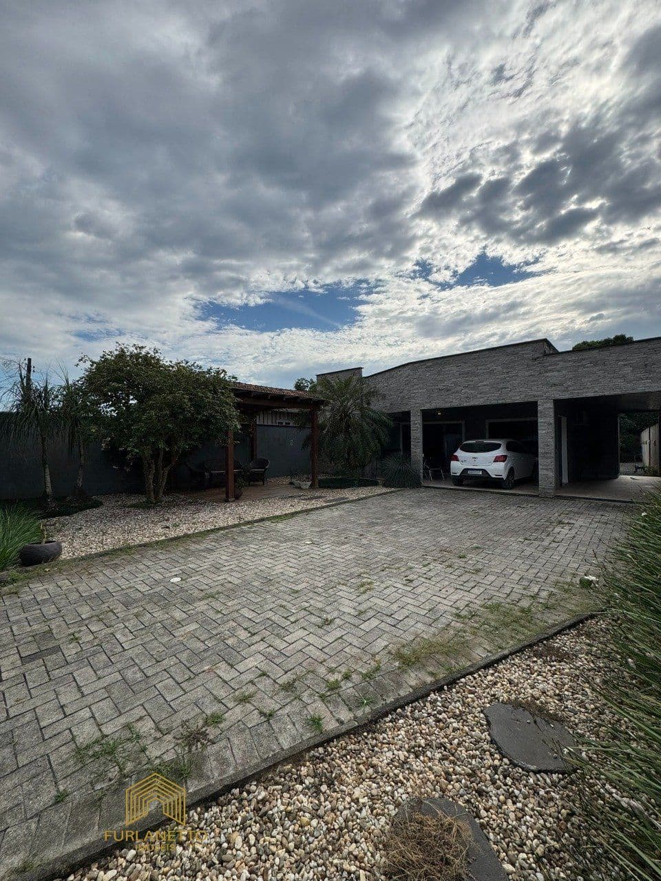2009208 — Casa à venda no Adhemar Garcia