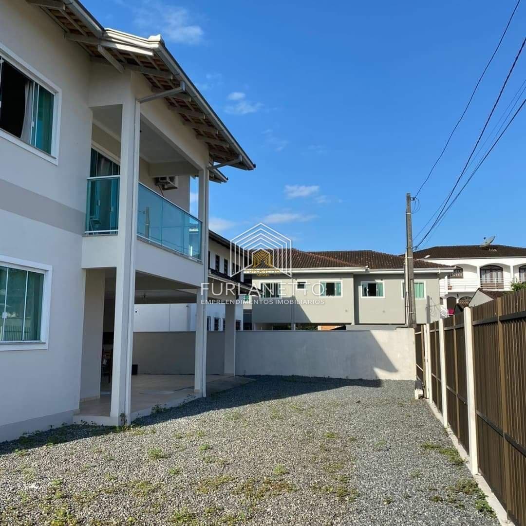 Casa em Bom Retiro, Joinville — foto principal