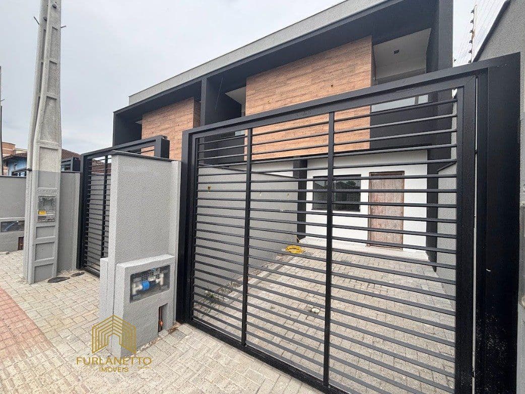 Casa em Ulysses Guimarães, Joinville — foto 2