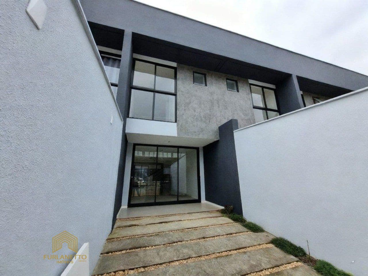 2009179 — Geminado à venda no bairro Costa e Silva - excelente localização