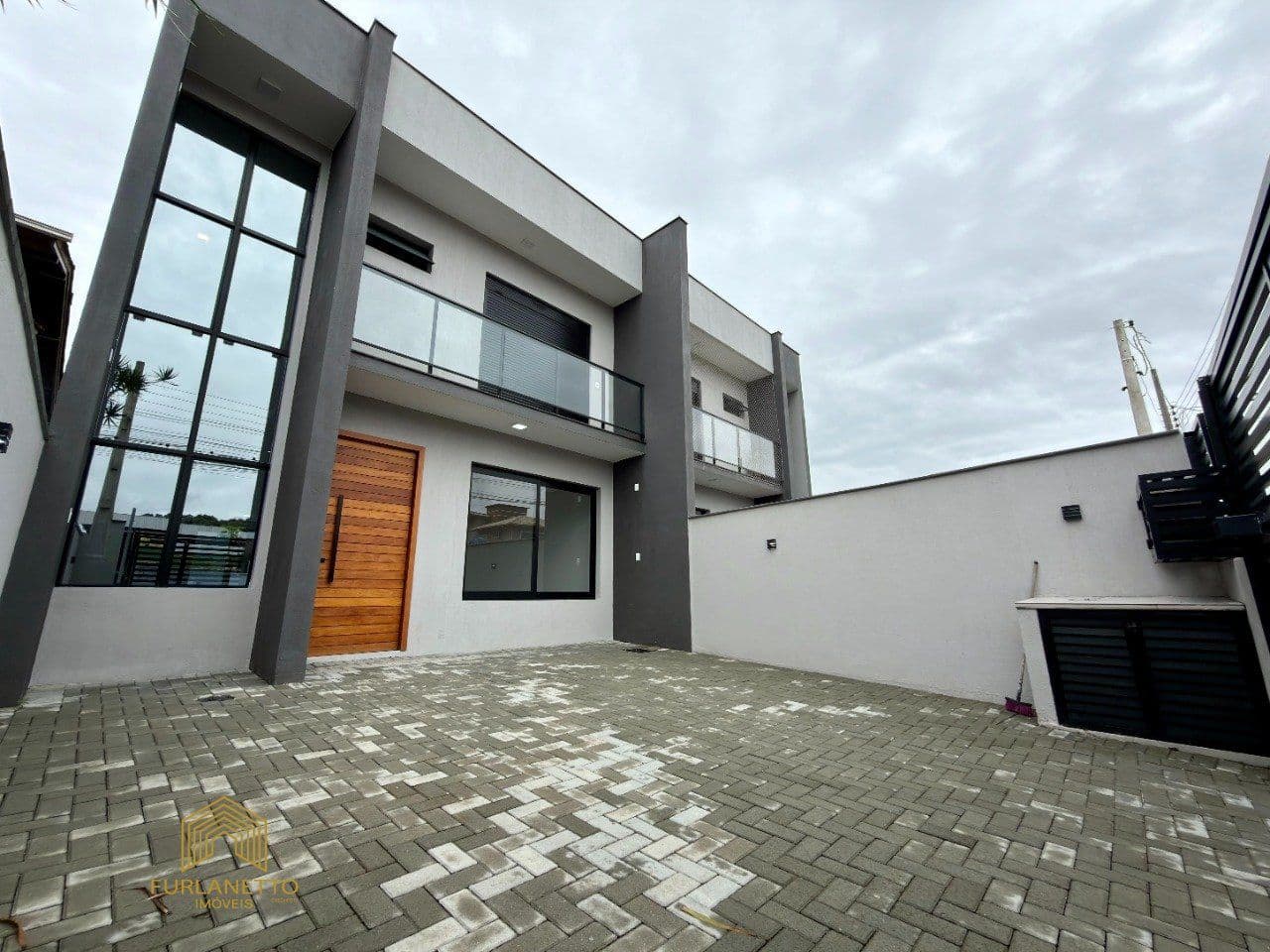 Casa em Glória, Joinville — foto principal