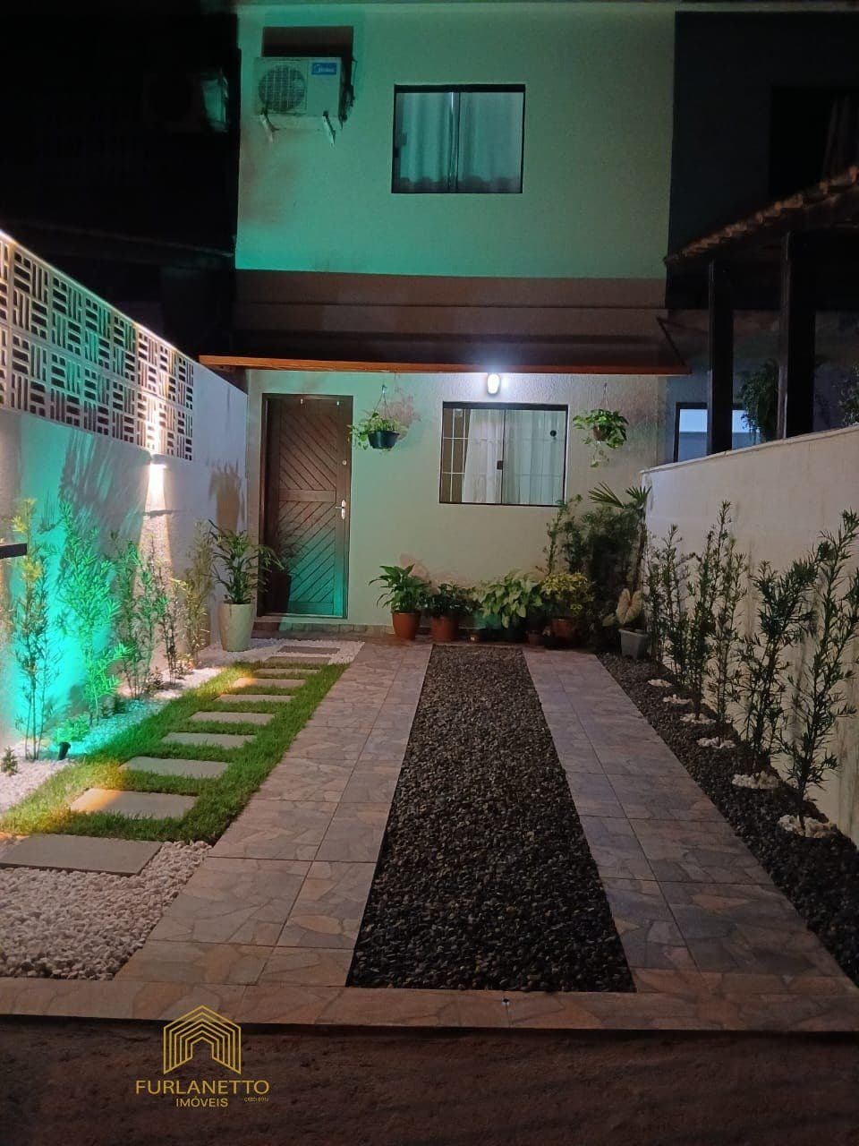 Casa em Vila Nova, Joinville — foto principal